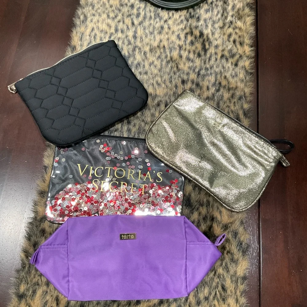 BUNDLE‎ OF COSMETIC BAGS